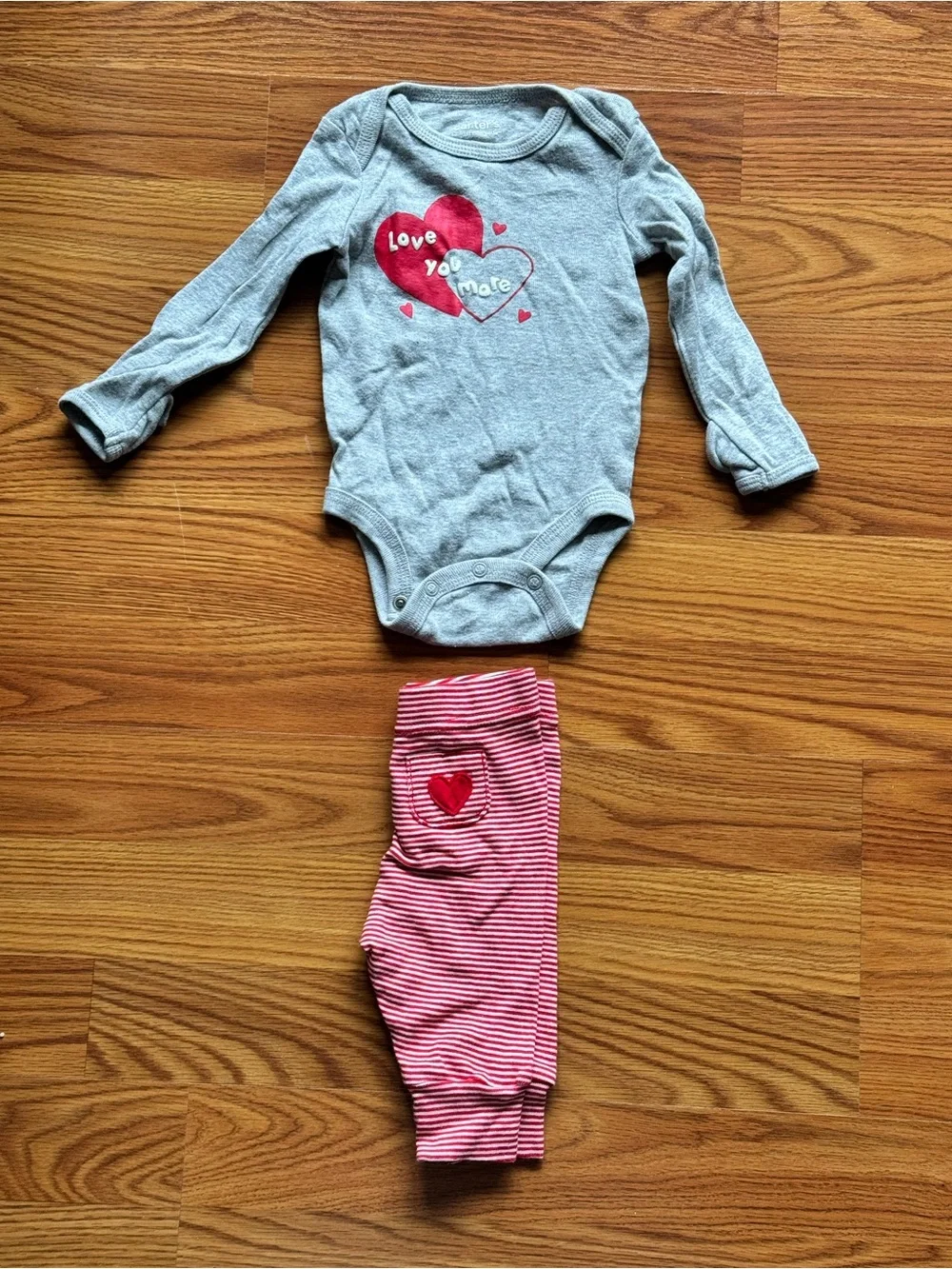 Carter's Gray Long-Sleeve Heart Bodysuit & Pink Striped Pants Set - Picture 1 of 3